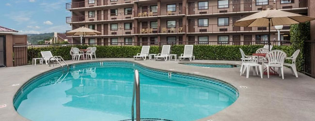 Baymont inn and Suites in Pigeon Forge Outdoor Pool wide