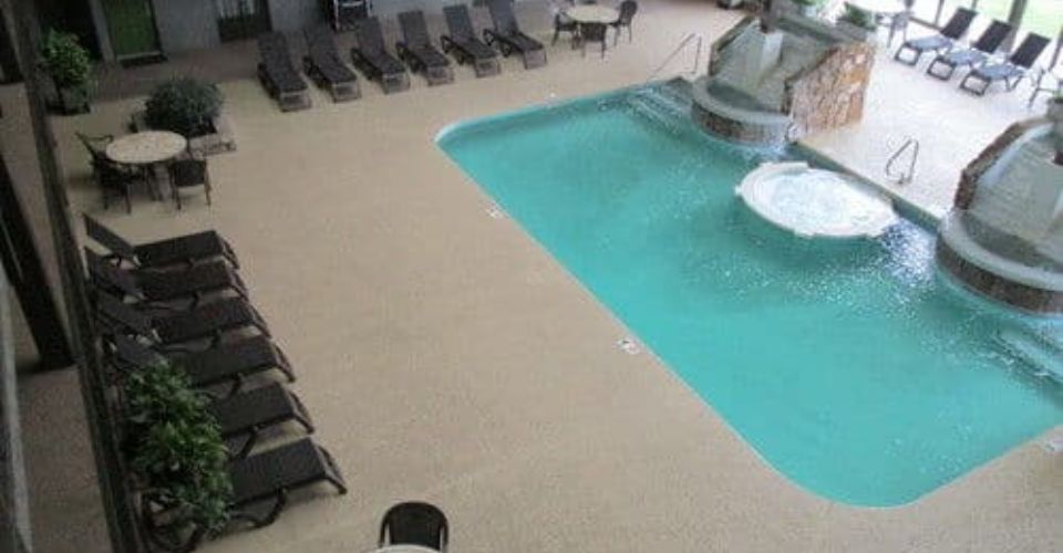 Indoor Pool at the Best Western Plaza Inn 960