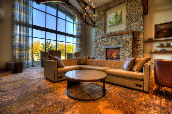 Huge Lobby with comfortable seating at the Courtyard in Pigeon Forge 600