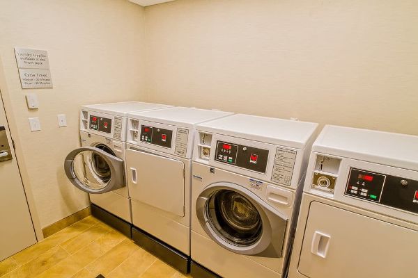 Public Laundry Facilities at the Courtyard Pigeon Forge 600