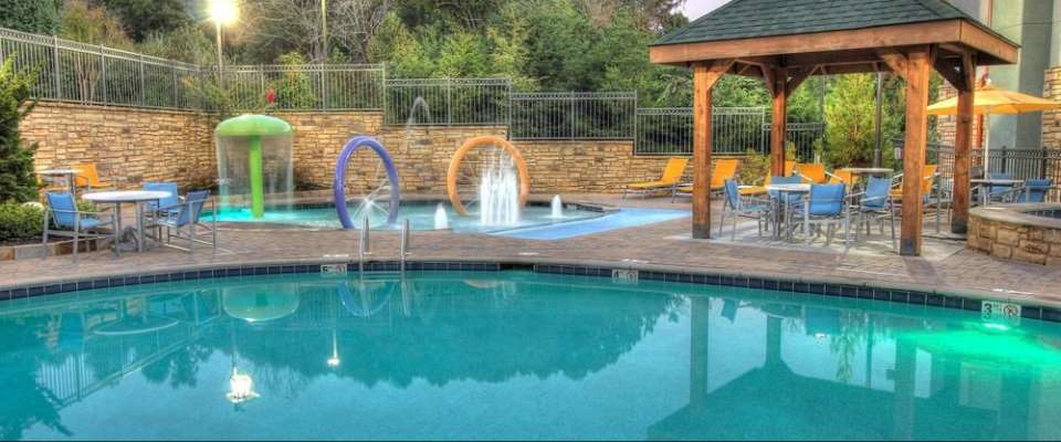 Outdoor Heated Pool at the Hampton Inn Pigeon Forge Teaster Lane