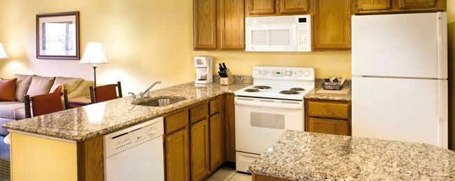 Full size kitchen in the Deluxe Condos at the Wyndham Smoky Mountains in Sevierville Tn
