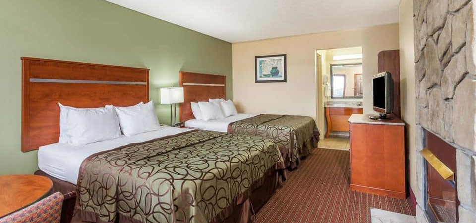 View of the Standard Room with 2 Queen Beds at the Baymont Inn and Suites in Pigeon Forge