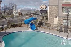 Outdoor Pool with Water Slide at the lack Fox Lodge in Pigeon Forge 600