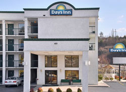 Front of the Days Inn Sevierville Tn