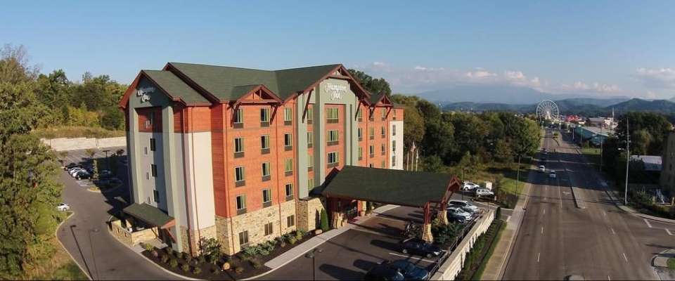 View of the Front entrance to the Hampton Inn Pigeon Forge and look down Teaster Lane 960