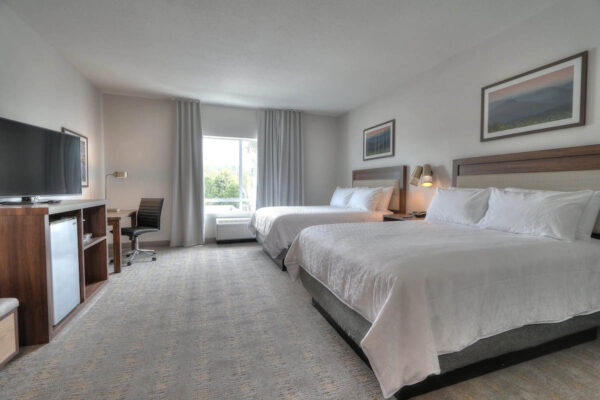 Standard Room with 2 Queen Beds at the Holiday Inn and Suites Pigeon Forge Conference Center 1200