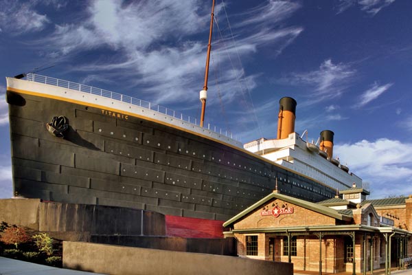 Hotels near Titanic Museum Pigeon Forge Tennessee