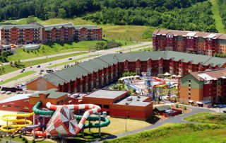 Top view of the Wilderness at the Smokies with view of rooms and outdoor water park 600