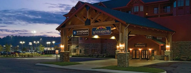 Wyndham Great Smokies Lodge Front Entrance wide