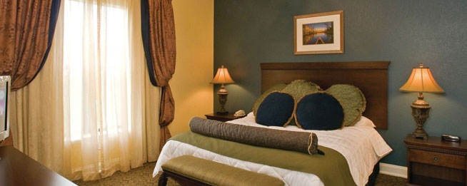Large Master Suite with Luxurious Bedding at the Wyndham Smoky Mountains